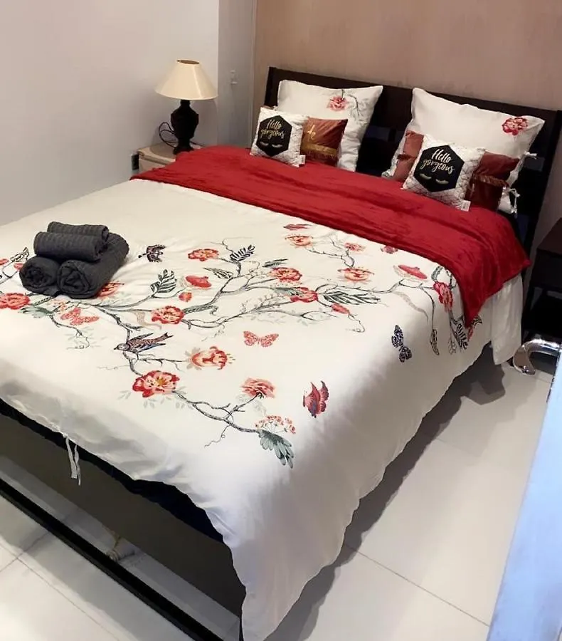 Larnaca Seaview Rooms 0*,  قبرص